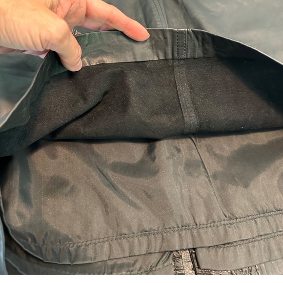 Vintage Winlit Black Leather‎ skirt - measurements included - Picture 6 of 9